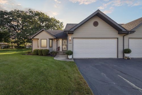 5384 Dierks Dr, Rockford, IL, 61108-8095 | Card Image