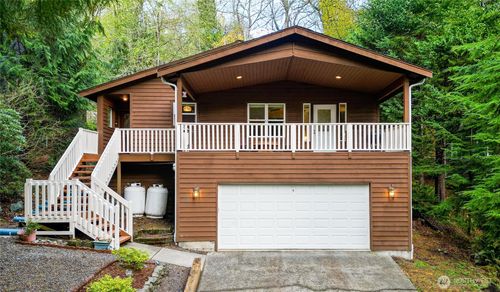 30 Lost Lake Ln, Bellingham, WA, 98229-7637 | Card Image
