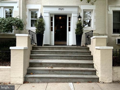 202-3520 W Pl Nw Nw, WASHINGTON, DC, 20007 | Card Image