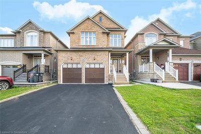 34 Village Lake Cres, House other with 6 bedrooms, 3 bathrooms and 6 parking in Brampton ON | Image 2