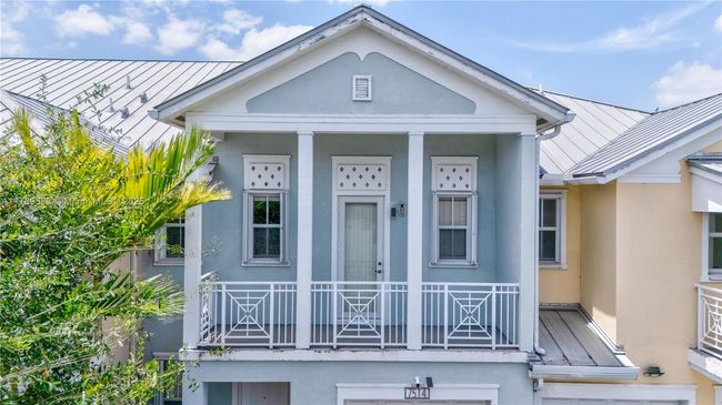 7514 Nw 108 Th Path, Townhouse with 3 bedrooms, 3 bathrooms and null parking in Doral FL | Image 9