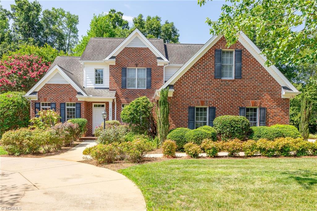 Rosebriar Ln, Winston Salem, NC 27106