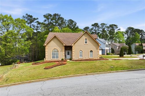 1787 Wedgewood Dr, Stone Mountain, GA, 30088-3915 | Card Image