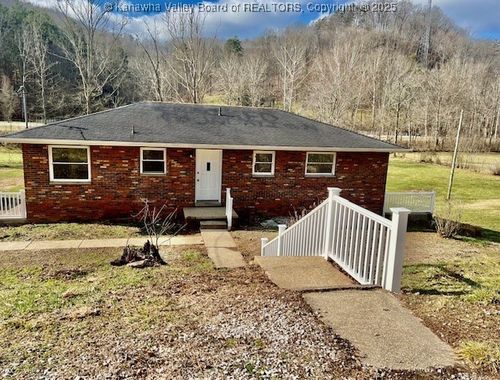 403 Hodges Rd, Hurricane, WV, 25526-6942 | Card Image
