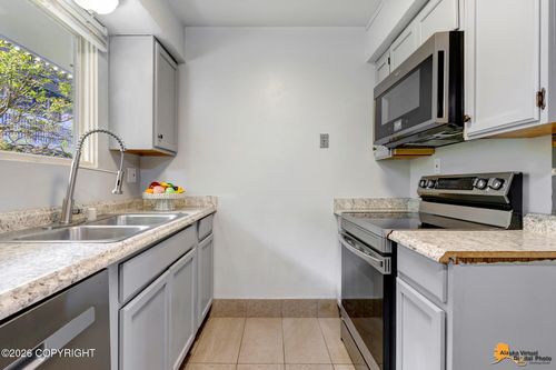 b6-440 E 11th Ave, Anchorage, AK, 99501-4561 | Card Image