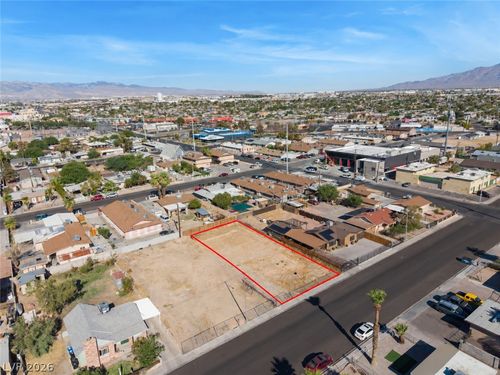 2321 Mccarran St, North Las Vegas, NV, 89030-6200 | Card Image