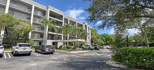 501-3993 Cypress Reach Ct, Pompano Beach, FL, 33069-6542 | Card Image