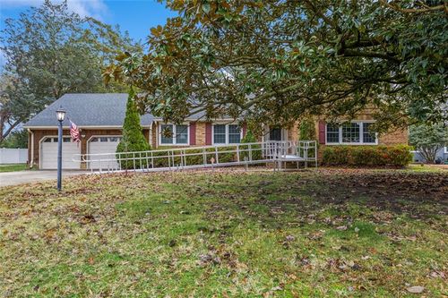 3145 Riveredge Dr, Portsmouth, VA, 23703-4307 | Card Image