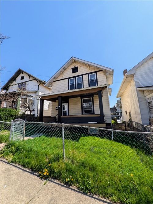 108 Mccandless St, Arnold, PA, 15068-4260 | Card Image