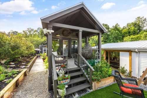 610 Whistling Swan St, Townsend, TN, 37882-3050 | Card Image