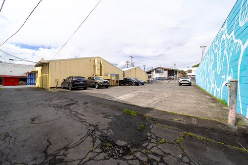 38 Kalakaua St, HILO, HI, 96720-2806 | Card Image