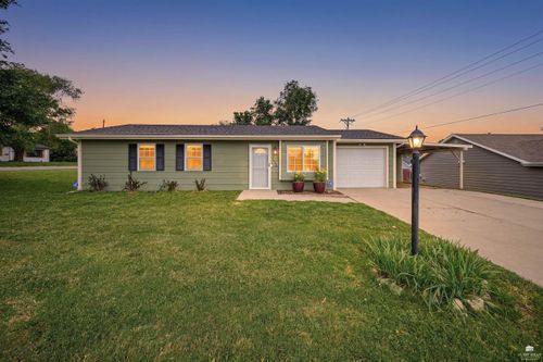 1136 W 20th Cir, Junction City, KS, 66441-4560 | Card Image