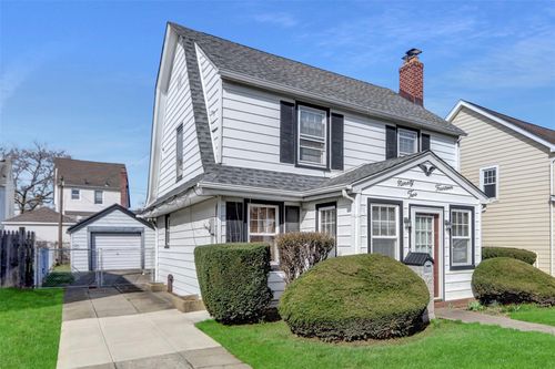 9214 243rd St, Bellerose, NY, 11426-1527 | Card Image