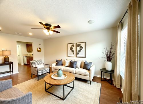 apt-303-4545 Hoeneke St, Kirby, TX, 78219-1155 | Card Image