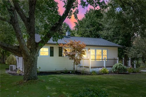 55 Fairlawn Dr, Honeoye Falls, NY, 14472-1249 | Card Image