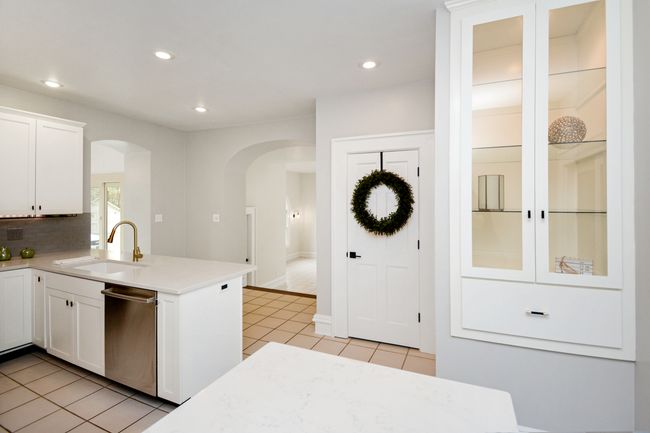 1005 Hovey Ave, House other with 3 bedrooms, 4 bathrooms and 11 parking in Normal IL | Image 42