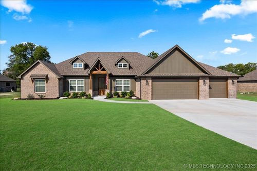 19962 S Wind Ridge Dr, Claremore, OK, 74017-4491 | Card Image