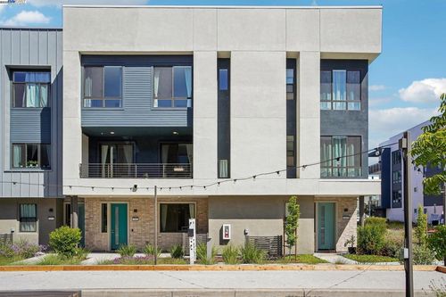 1002-3692 Intelligence Cmn, Fremont, CA, 94538 | Card Image