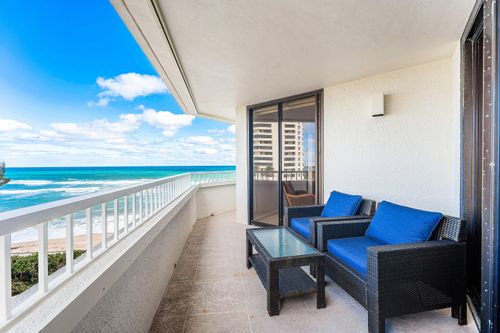 3b-5070 N Ocean Dr, Riviera Beach, FL, 33404-2621 | Card Image