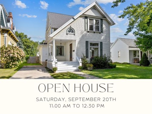 304 E Union St, Manchester, IA, 52057-1429 | Card Image