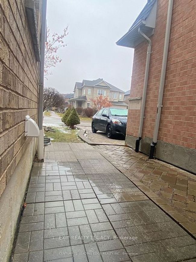17 Camden Dr, House other with 2 bedrooms, 2 bathrooms and 1 parking in Concord ON | Image 17