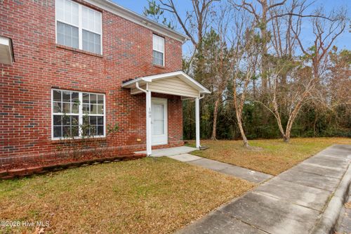 100 Apache Trl, Havelock, NC, 28532-2919 | Card Image