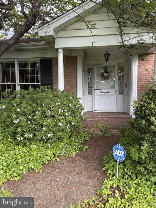 31 Baynard Blvd, Wilmington, DE, 19803-4135 | Card Image