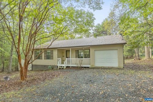323 Jefferson Dr, PALMYRA, VA, 22963-2701 | Card Image