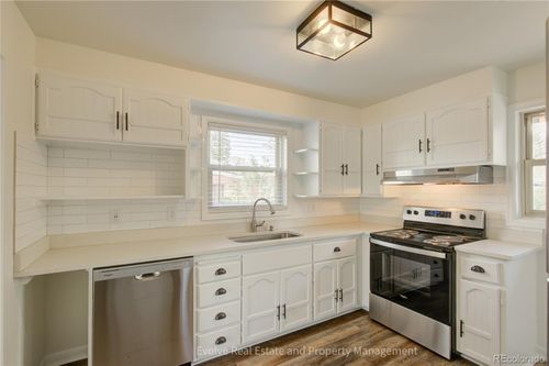 6900 Larsh Dr, Denver, CO, 80221-2541 | Card Image