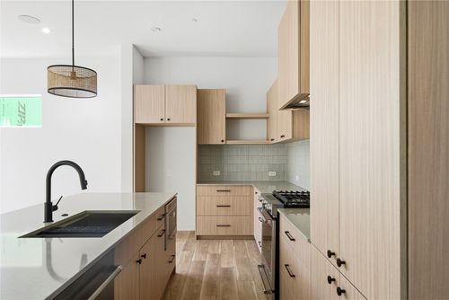 1005-10813 Hermosillo Dr, Austin, TX, 78758-4279 | Card Image