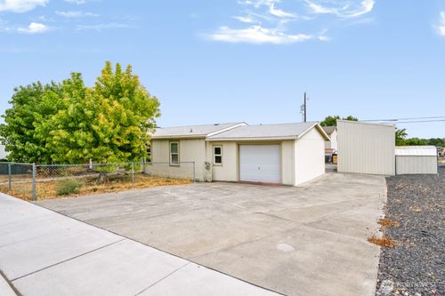 34 Ginkgo St N, Soap Lake, WA, 98851-9103 | Card Image