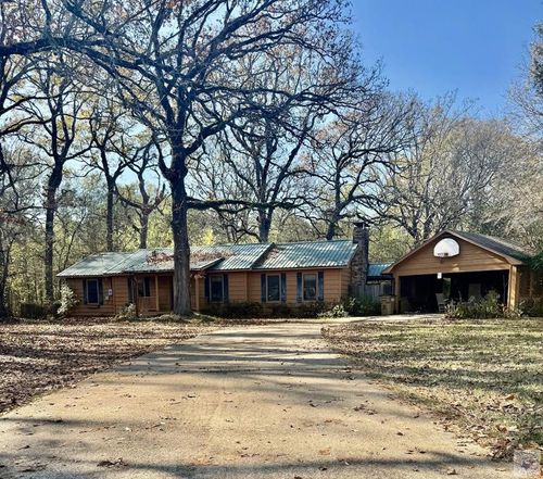 203 Garden Rd, Hooks, TX, 75561-5279 | Card Image