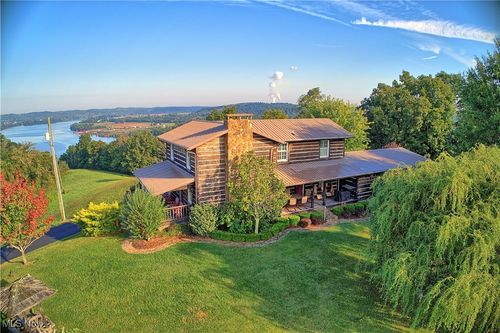 470 New Haven Rd, Mount Alto, WV, 25264-8548 | Card Image