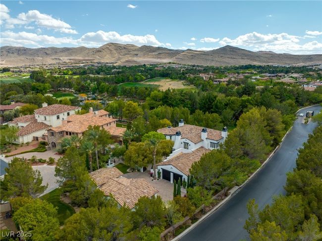 19 Quintessa Cir, House other with 4 bedrooms, 5 bathrooms and null parking in Las Vegas NV | Image 68