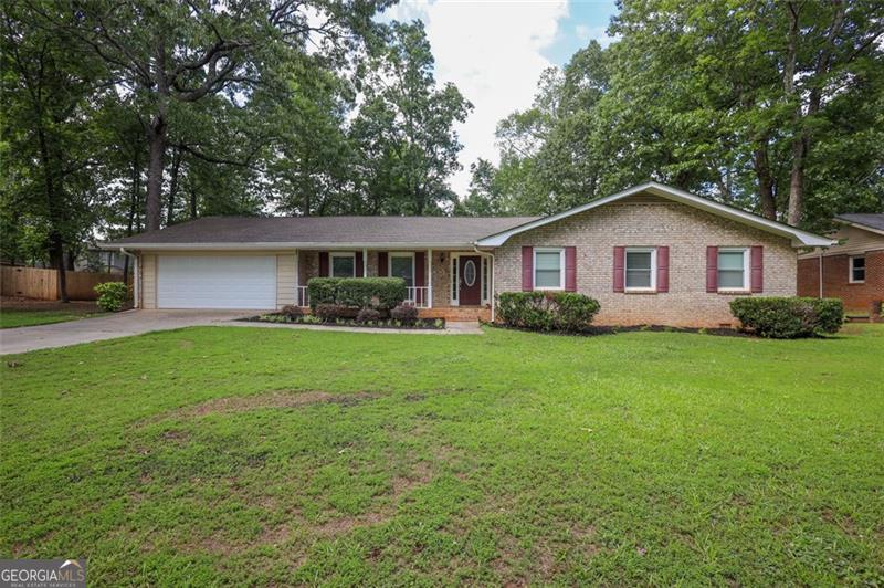 Houze Way, Roswell, GA 30076