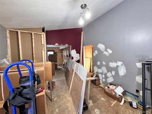 12210 W Washington Ave, Mount Morris, MI, 48458-1514 | Card Image