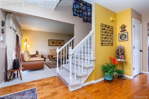 5082 Westmoreland Dr, Troy, MI, 48085-3445 | Card Image