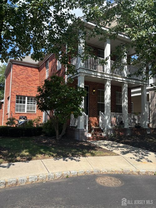 33 Central Square Park, Metuchen, NJ, 08840-1872 | Card Image