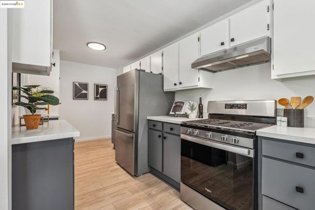 7069 Saroni Dr, House other with 2 bedrooms, 1 bathrooms and null parking in Oakland CA | Image 16