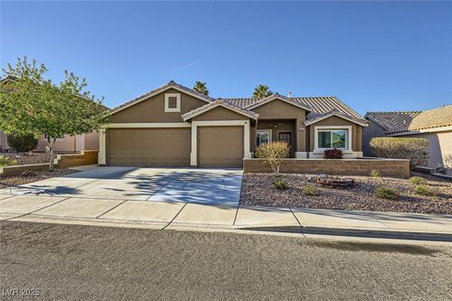 917 Pigeon Forge Ave, Henderson, NV, 89015-5816 | Card Image