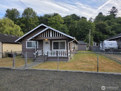 2320 Cherry St, Aberdeen, WA, 98520-3217 | Card Image