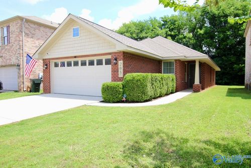 205 Bermuda Lakes Dr, Meridianville, AL, 35759-2604 | Card Image