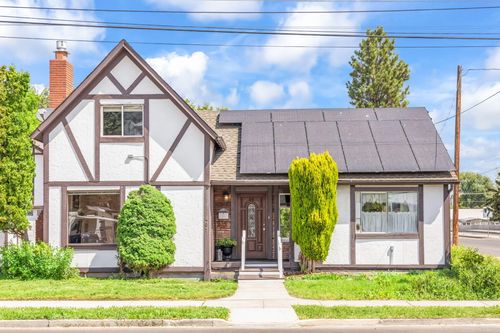 407 Nw 5th St, Prineville, OR, 97754-1725 | Card Image