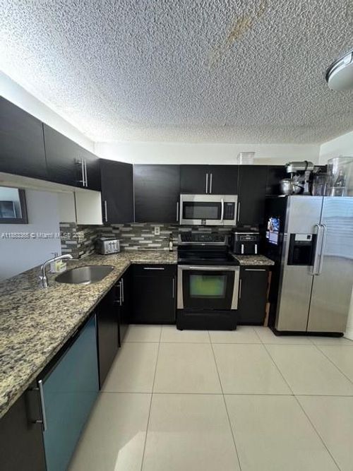 apt-b505-3000 Nw 42nd Ave, Coconut Creek, FL, 33066-2182 | Card Image
