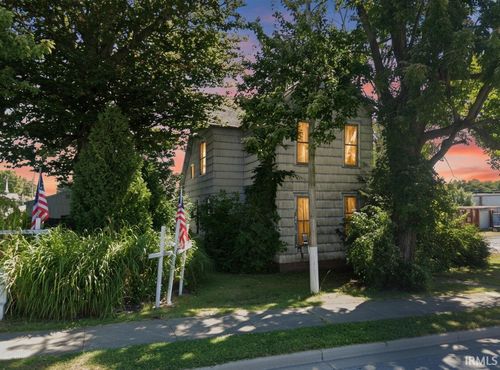 103 N Forest Ave, Brazil, IN, 47834-2228 | Card Image