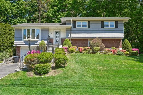 36 Chatham Rd, New Rochelle, NY, 10804-2514 | Card Image