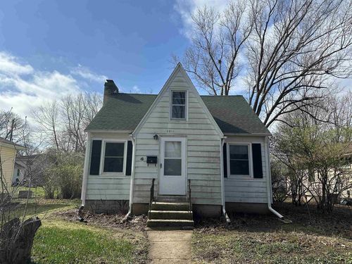 2811 Hoard Street, MADISON, WI, 53704 | Card Image