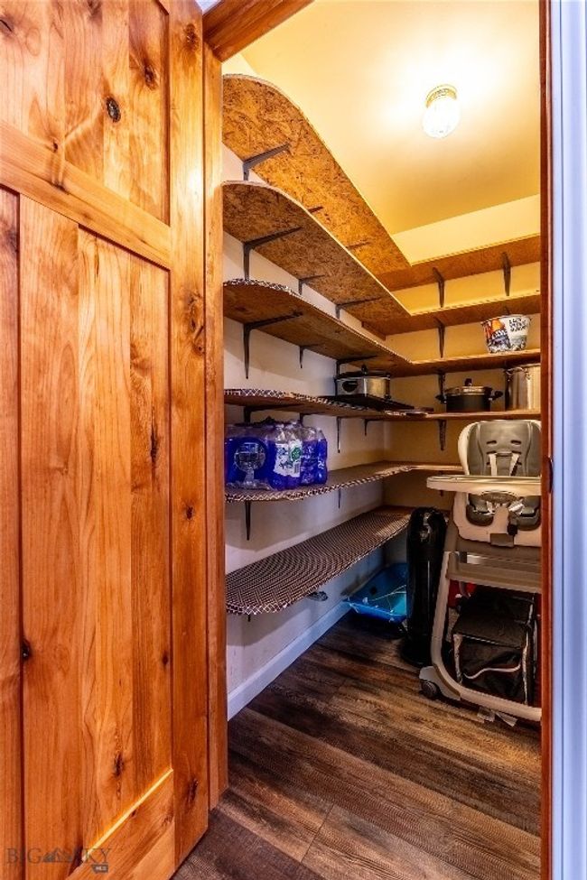 Large Pantry | Image 13
