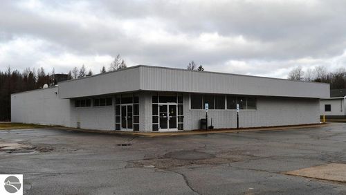 425 N Fifth Street, Roscommon, MI, 48653 | Card Image