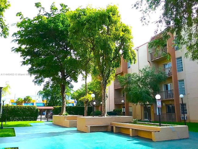 0 - 4725 Nw 7th St, Condo with 2 bedrooms, 2 bathrooms and null parking in Miami FL | Image 1